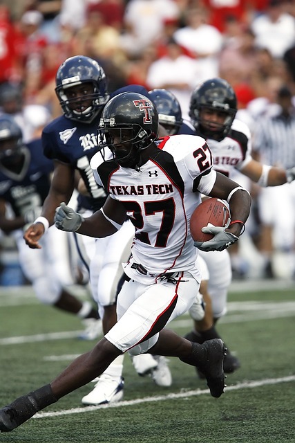 洲足球中的 洲足球中的